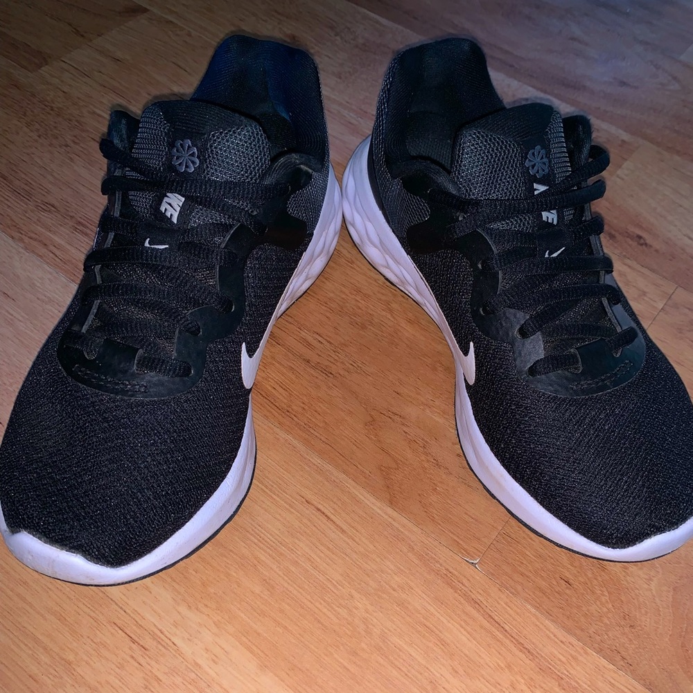 Nike Women's Revolution 6 Next Nature Running Shoes